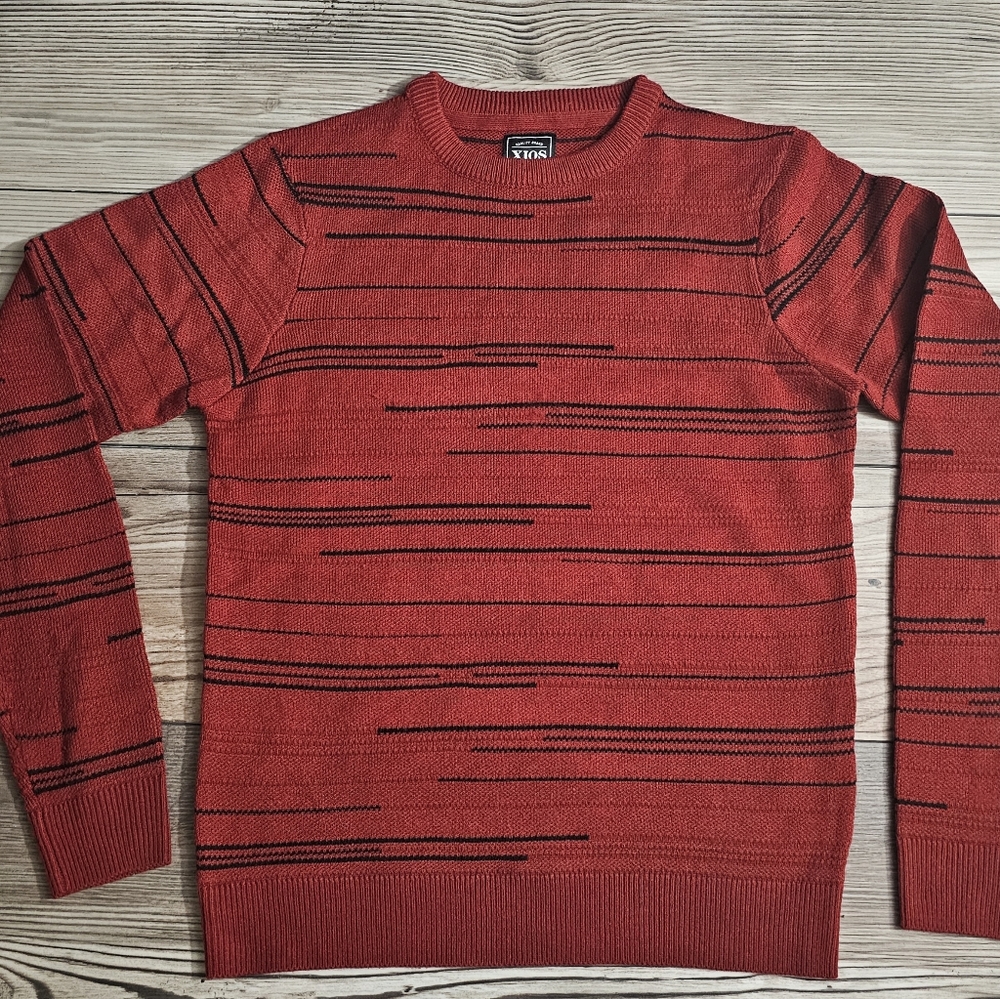 Xios red long sleeve crewneck